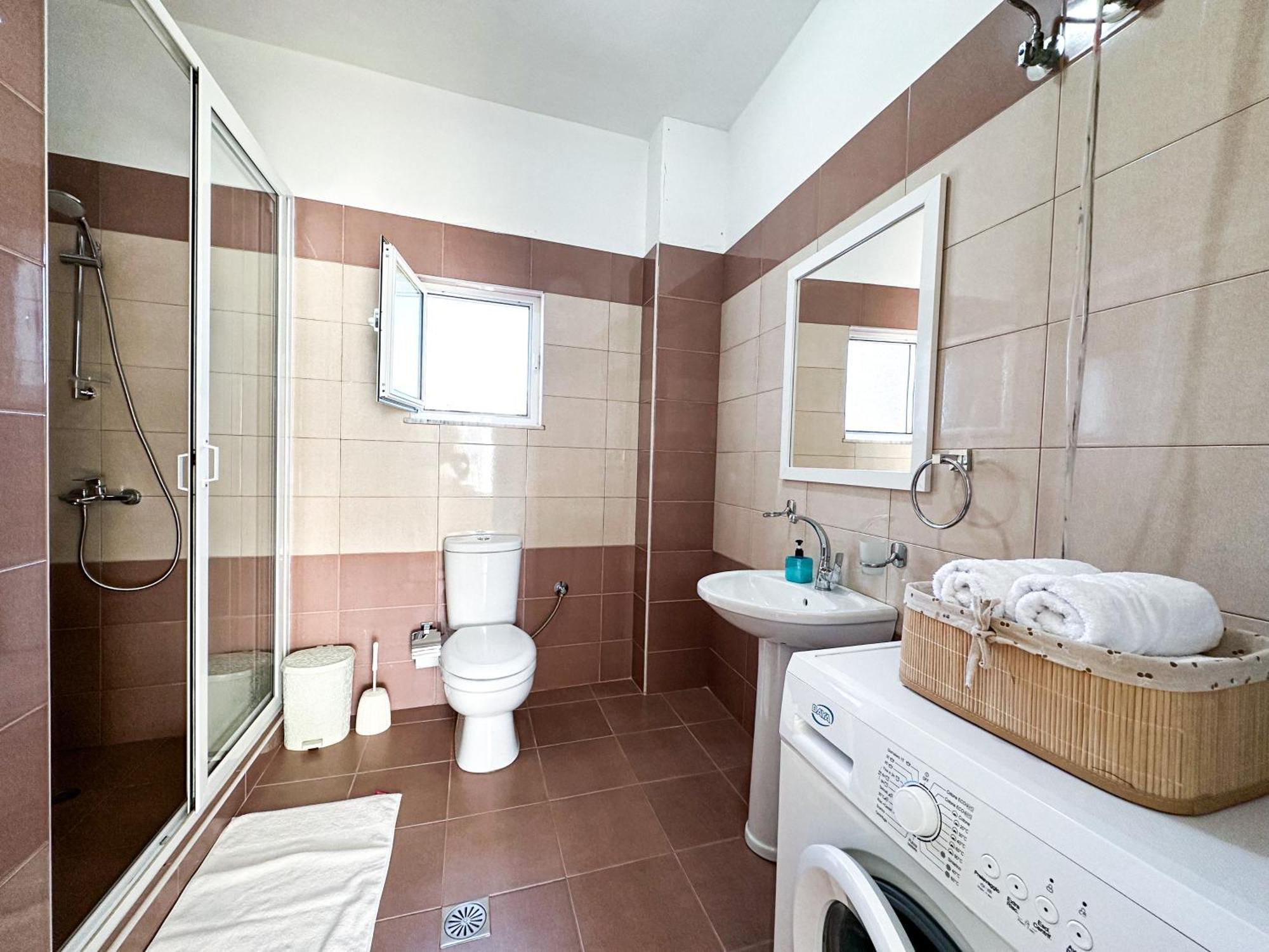 Parid Appartments Sarande Exterior photo